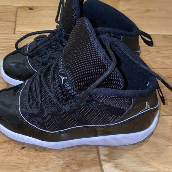 Jordan Other - Jordan retro 11 jubilee